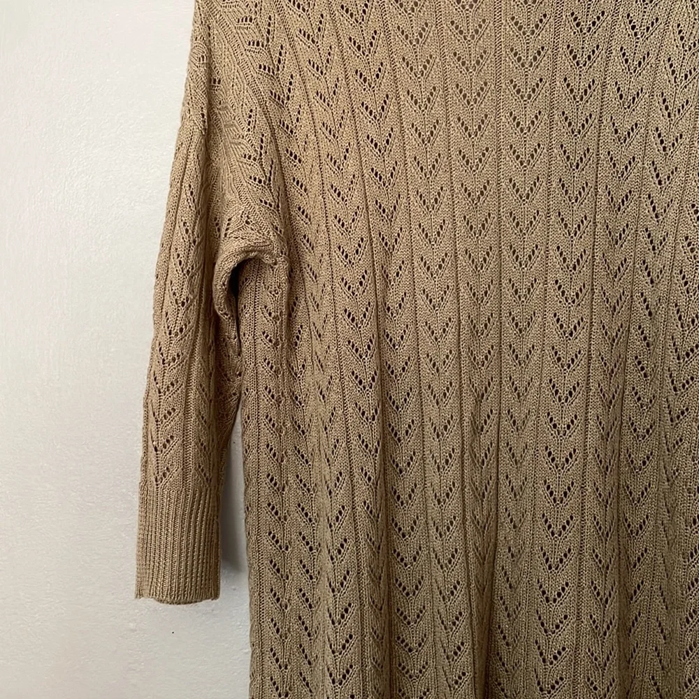 Dex tan cardigan with 3/4 sleeves. S/P. Nice condition. Long.